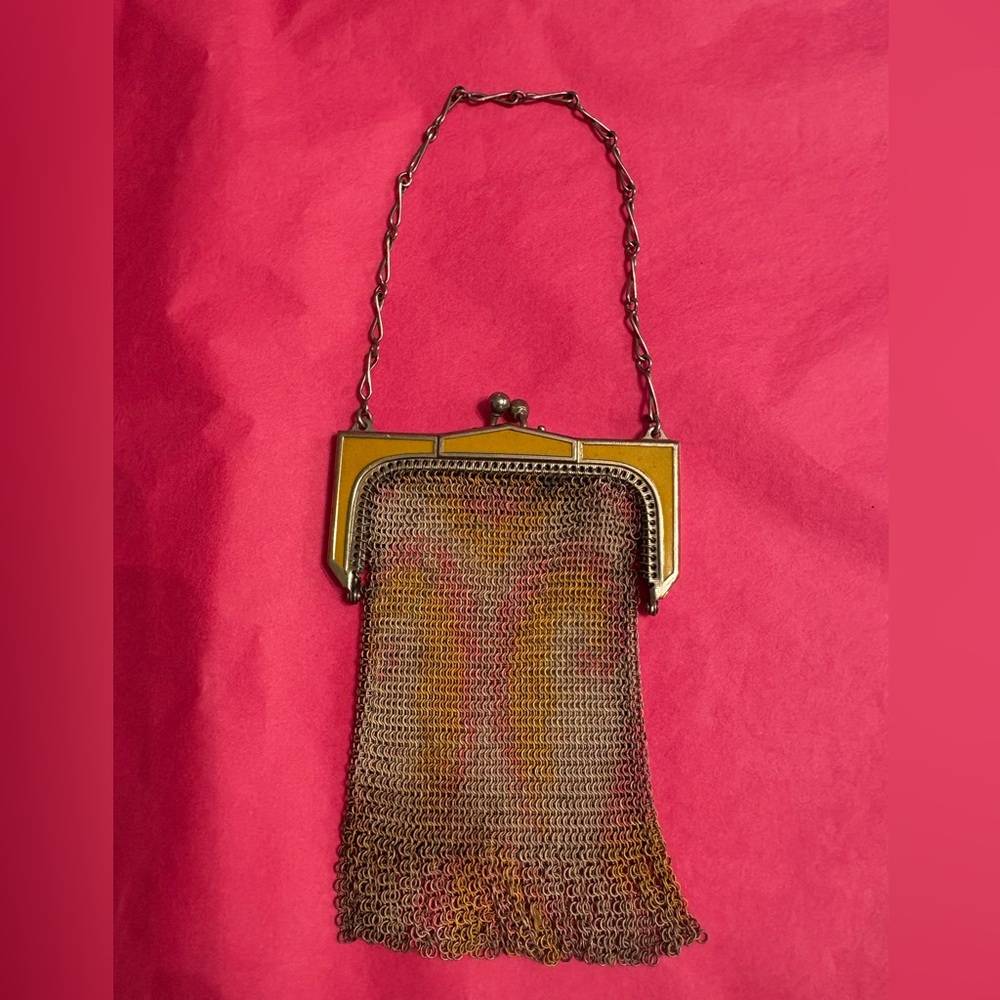 Whiting & Davis Vintage Art Deco 1920’s to 30’s Mesh  Bag in Gold and Brass